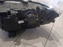 Load image into Gallery viewer, Frontscheinwerfer BMW E91 E90 72025829 Rechts Scheinwerfer Headlight SCH9393421177in