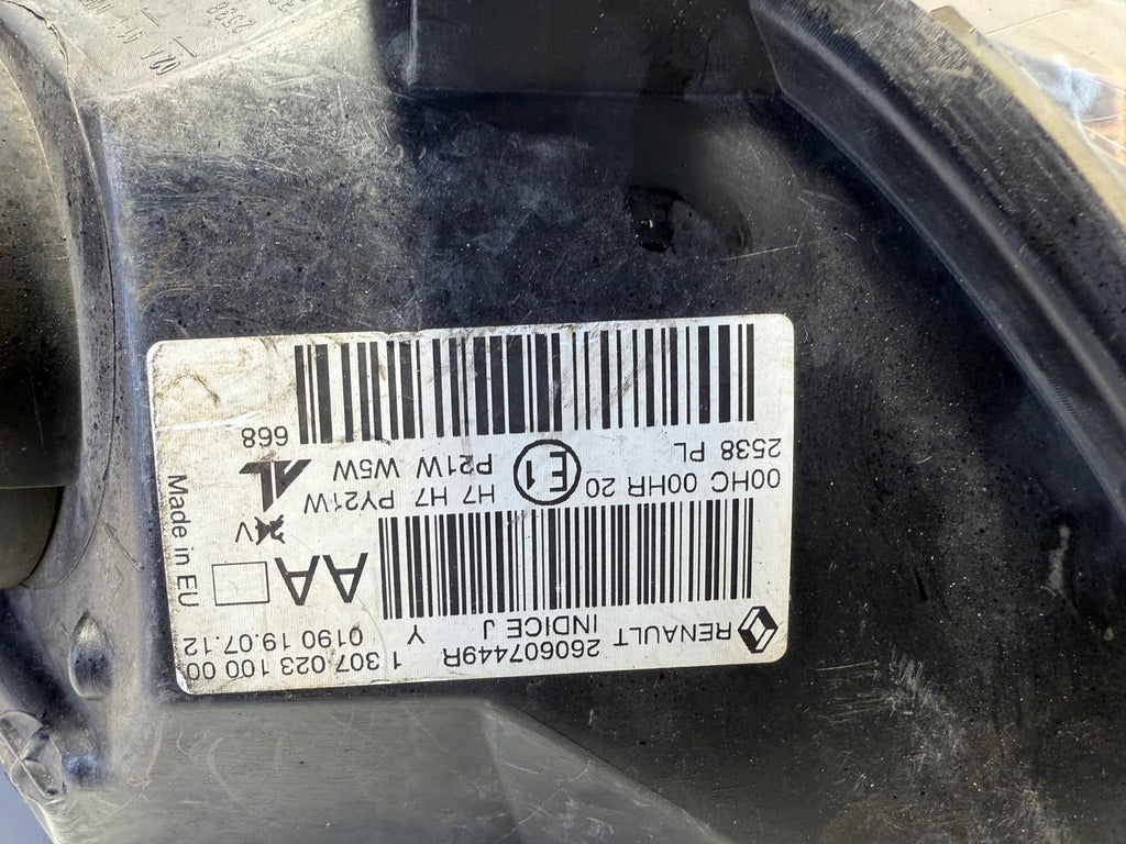 Frontscheinwerfer Renault Megane III 260607449R 260100017R Rechts oder Links SCH6740236059mm