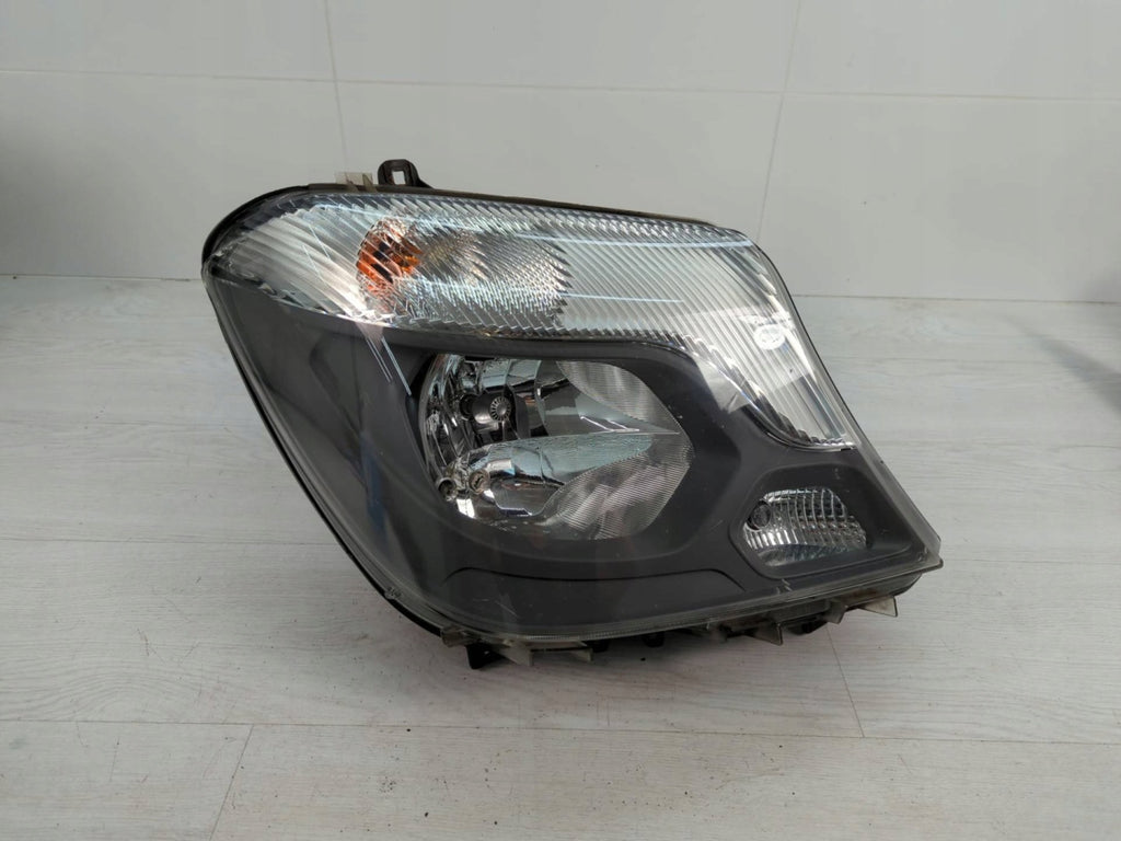 Frontscheinwerfer Mercedes-Benz Sprinter A9068202661 Rechts Headlight SCH9514185694ra