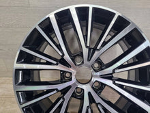 Laden Sie das Bild in den Galerie-Viewer, 1x Alufelge 17 Zoll 6.5" 5x112 52ET 5TA60125E VW Touran Rim Wheel FEL2374845640lz