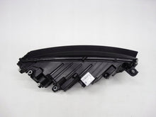 Laden Sie das Bild in den Galerie-Viewer, Frontscheinwerfer Skoda Octavia IV 5E4941015 Full LED Links Headlight SCH1886928475gv