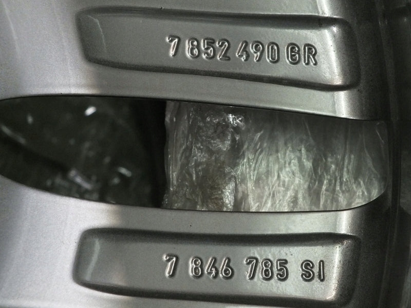 1x Alufelge 18 Zoll 8.0" 5x120 52ET Glanz Grau 7852490 BMW 1 Rim Wheel FEL2760442359op