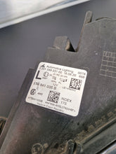 Load image into Gallery viewer, Frontscheinwerfer VW Touran 5TB941035B Links Scheinwerfer Headlight SCH8815565481ql