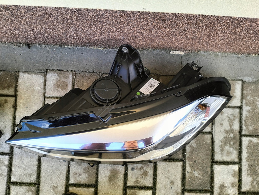 Frontscheinwerfer BMW 1 F40 7214915 7214916 LED Ein Stück (Rechts oder Links)