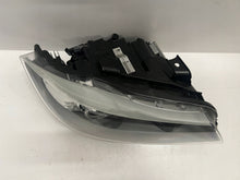 Laden Sie das Bild in den Galerie-Viewer, Frontscheinwerfer BMW 3 E91 E90 72025849 Xenon Rechts Scheinwerfer Headlight SCH1873038683qr