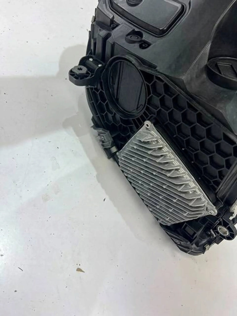 Frontscheinwerfer Mercedes-Benz W206 A2069068003 Ein Stück (Rechts oder Links) SCH5344141092zk