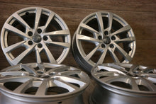 Laden Sie das Bild in den Galerie-Viewer, 4x Alufelge 17 Zoll 6.0" 5x112 48ET Glanz Silber 8V0601025DH Audi Super FEL3217108584xg