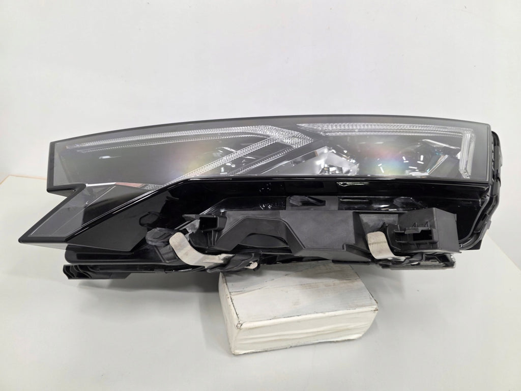 Frontscheinwerfer Skoda Octavia IV 5E4941035 Links Scheinwerfer Headlight SCH5744532681ic