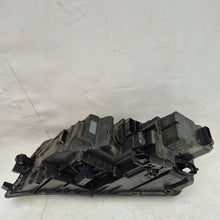 Laden Sie das Bild in den Galerie-Viewer, Frontscheinwerfer Skoda Octavia III 5E1941016D Rechts Scheinwerfer Headlight SCH9874954822lv