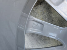 Laden Sie das Bild in den Galerie-Viewer, 1x Alufelge 17 Zoll 7.0&quot; 5x105 0P067 Opel Astra K Rim Wheel