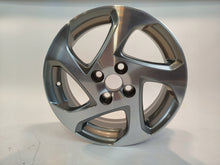 Load image into Gallery viewer, 1x Alufelge 15 Zoll 5.0" 4x100 39ET Glanz Silber 42611-0DC60 Mg Aygo Rim Wheel FEL3902371159ii