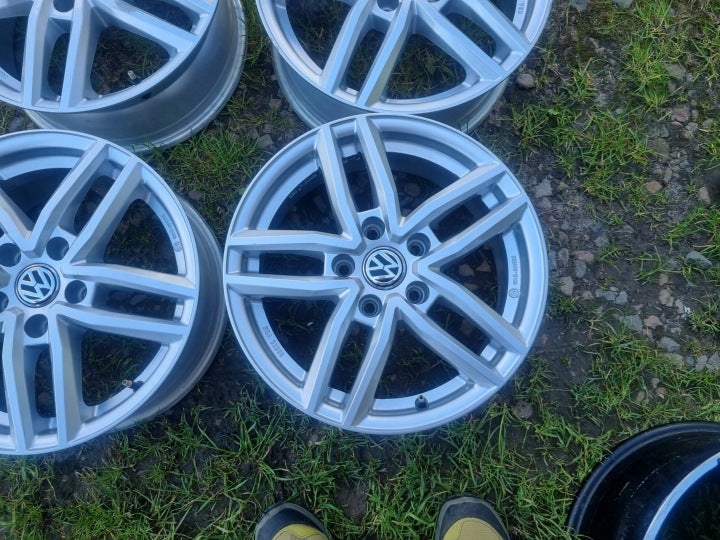 4x Alufelge 16 Zoll 6.5" 5x112 46ET Glanz KBA53206 VW Golf Rim Wheel FEL2849935704jq
