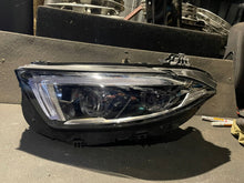 Laden Sie das Bild in den Galerie-Viewer, Frontscheinwerfer Mercedes-Benz Cls A2579068400 LED Rechts oder Links SCH6446106407fa