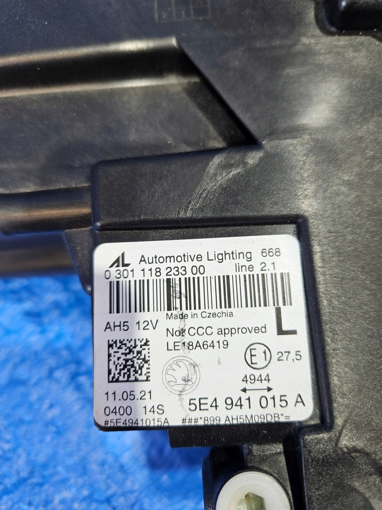 Frontscheinwerfer Skoda Octavia IV 5E4941015A LED Links Scheinwerfer Headlight SCH6214891480an