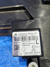 Laden Sie das Bild in den Galerie-Viewer, Frontscheinwerfer Skoda Octavia IV 5E4941015A LED Links Scheinwerfer Headlight SCH6214891480an