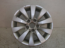 Laden Sie das Bild in den Galerie-Viewer, 1x Alufelge 17 Zoll 7.5" 5x120 37ET Glanz Silber 6796240 87169090 BMW Rim Wheel FEL7420346520ep