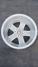 Load image into Gallery viewer, 1x Alufelge 16 Zoll 7.0" 4x108 32ET Glanz Silber 9684880380 Peugeot 3008 FEL4441679413vm