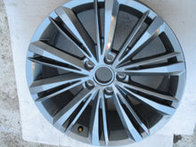 Load image into Gallery viewer, 1x Alufelge 18 Zoll 8.0" 5x112 44ET Glanz Grau 3G0601025BN VW Passat B8 FEL5863153433xw