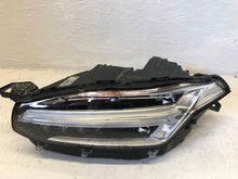 Laden Sie das Bild in den Galerie-Viewer, Frontscheinwerfer Volvo Xc90 31656987 89910617 LED Links Scheinwerfer Headlight