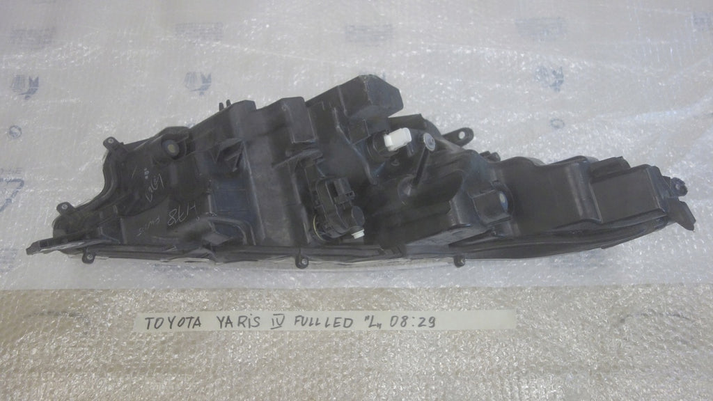Frontscheinwerfer Toyota Yaris EUK0-8 LED Links Scheinwerfer Headlight SCH6949791773tz