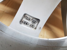 Laden Sie das Bild in den Galerie-Viewer, 1x Alufelge 16 Zoll 6.5" 5x112 48ET Glanz Silber 2K7601025 VW Caddy Rim Wheel FEL5046598303zr