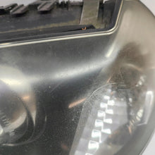 Laden Sie das Bild in den Galerie-Viewer, Frontscheinwerfer BMW X3 3418413 Xenon Links Scheinwerfer Headlight SCH6973661696bo