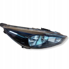 Laden Sie das Bild in den Galerie-Viewer, Frontscheinwerfer Ford Focus AZF2931 Rechts Scheinwerfer Headlight SCH1290900270cb