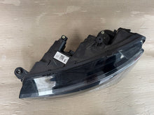Laden Sie das Bild in den Galerie-Viewer, Frontscheinwerfer Skoda Scala 657941015 Full LED Links Scheinwerfer Headlight SCH8484312882ql