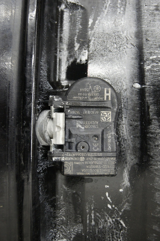 1x Alufelge 20 Zoll 8.0" 5x108 40ET J9CM-AA Jaguar E-Pace Rim Wheel