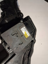 Laden Sie das Bild in den Galerie-Viewer, Frontscheinwerfer Toyota Chr Links Scheinwerfer Headlight SCH5550942423by