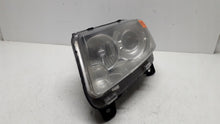Load image into Gallery viewer, Frontscheinwerfer Jeep Cherokee Wk2 55079409AE Xenon Links Headlight SCH6420170025wc
