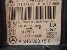 Load image into Gallery viewer, Frontscheinwerfer Mercedes-Benz W246 A2468201661 A2468201561 Xenon Ein Satz SCH6062824472wd