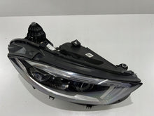 Laden Sie das Bild in den Galerie-Viewer, Frontscheinwerfer Mercedes-Benz Cls A2579068400 LED Rechts Headlight