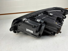 Laden Sie das Bild in den Galerie-Viewer, Frontscheinwerfer VW T6 7E1941016AD Rechts Scheinwerfer Headlight SCH8947800332bj