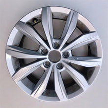 Laden Sie das Bild in den Galerie-Viewer, 1x Alufelge 15 Zoll 5.5&quot; 5x100 40ET Matt Silber 2G0601025 VW Polo Rim Wheel