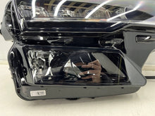 Load image into Gallery viewer, Frontscheinwerfer Skoda Karoq 57B941010 LED Rechts Scheinwerfer Headlight SCH1636005078ez
