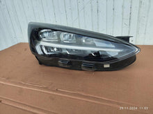 Load image into Gallery viewer, Frontscheinwerfer Ford Focus JX7B-13E014-CE JX7B-13E014CEJX7B13E014 LED Rechts SCH6361772341vv