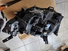 Laden Sie das Bild in den Galerie-Viewer, Frontscheinwerfer Renault 260103381 260736614 LED Rechts Scheinwerfer Headlight