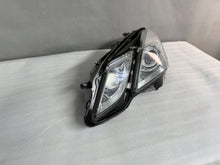 Laden Sie das Bild in den Galerie-Viewer, Frontscheinwerfer Mercedes-Benz W212 1ZT01080011 A2128201959 Links Headlight SCH7400566975op
