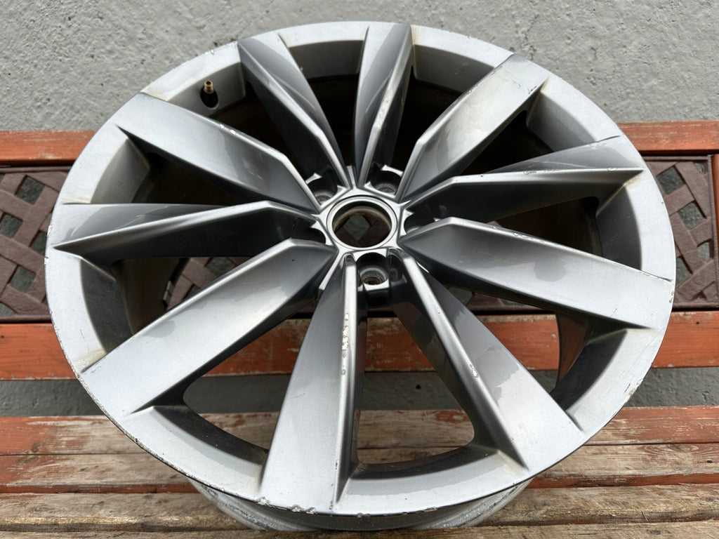 1x Alufelge 19 Zoll 8.0" 5x112 40ET 3G8601025G VW Arteon Rim Wheel FEL6109080886bx
