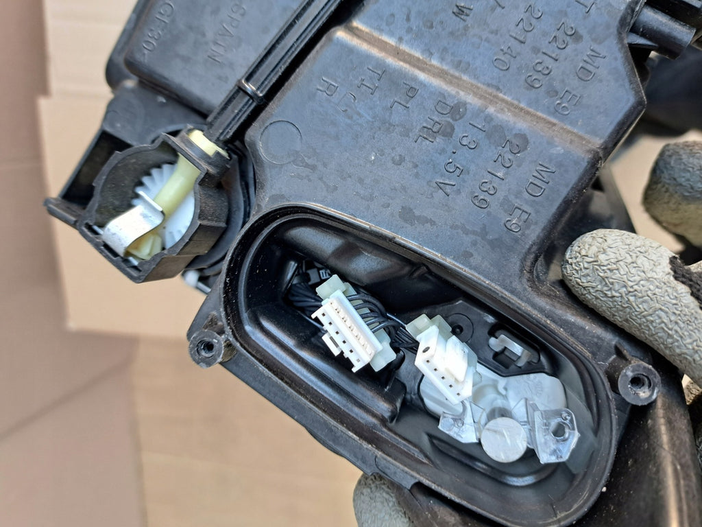 Frontscheinwerfer Cupra Formentor 5FG941008E Rechts Scheinwerfer Headlight