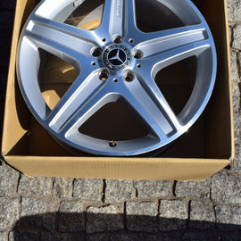 1x Alufelge 19 Zoll 8.5