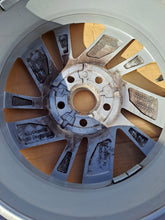 Load image into Gallery viewer, 1x Alufelge 15 Zoll 5.5&quot; 5x100 40ET 2G0601025BB VW Polo Rim Wheel