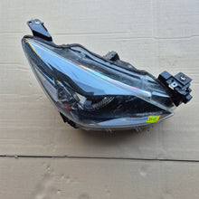 Laden Sie das Bild in den Galerie-Viewer, Frontscheinwerfer Mazda 2 D43N-51030 Full LED Rechts Scheinwerfer Headlight SCH1767276883ui