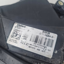 Laden Sie das Bild in den Galerie-Viewer, Frontscheinwerfer BMW 2 F22 F87 F23 90154290 7493644-04 Rechts Headlight