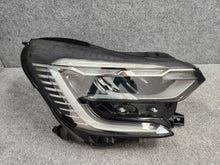 Laden Sie das Bild in den Galerie-Viewer, Frontscheinwerfer Renault Captur II 260104525R LED Rechts Scheinwerfer Headlight SCH7392322779kt