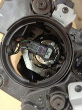 Laden Sie das Bild in den Galerie-Viewer, Frontscheinwerfer Hyundai Elantra VII 92102-AA Rechts Scheinwerfer Headlight SCH6955951063wn