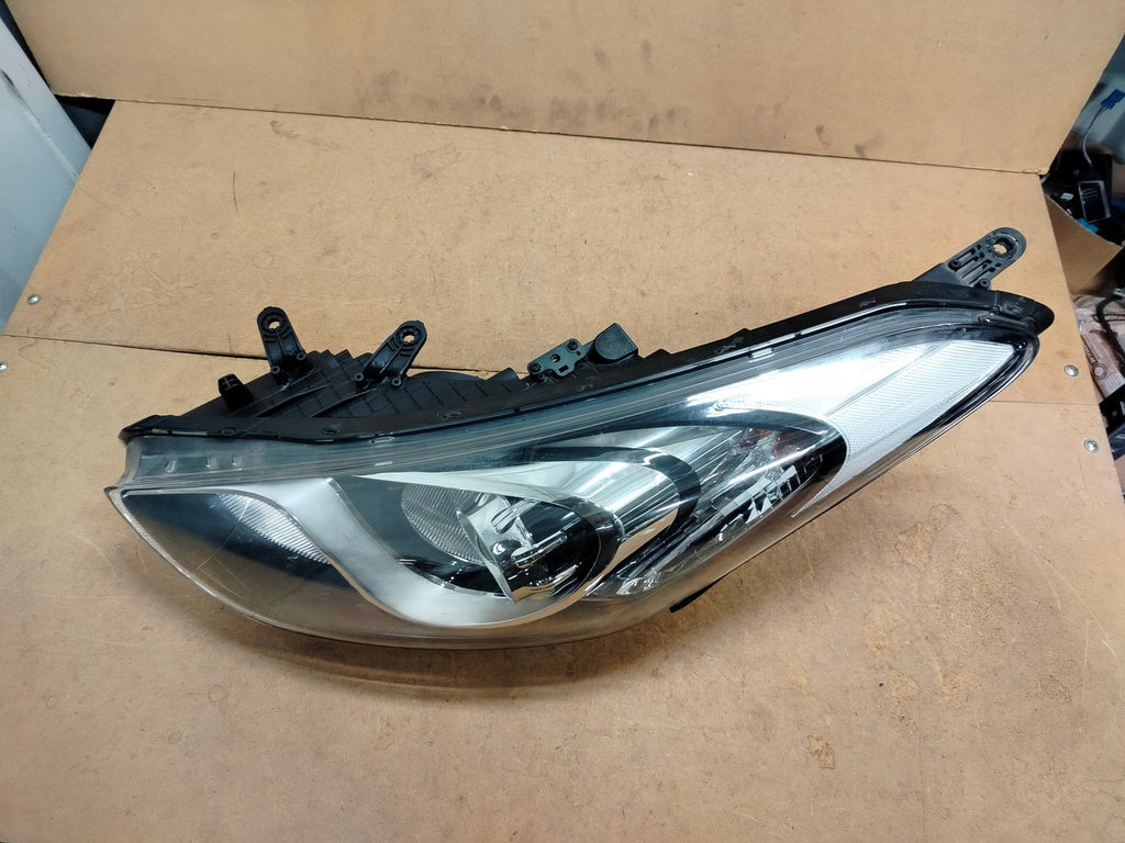 Frontscheinwerfer Hyundai I30 92101A6060 Links Scheinwerfer Headlight SCH2867729559fx