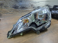 Laden Sie das Bild in den Galerie-Viewer, Frontscheinwerfer Mitsubishi Space Star W5335 Ein Stück (Rechts oder Links)