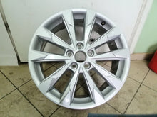 Load image into Gallery viewer, 1x Alufelge 18 Zoll 7.0&quot; 5x112 43ET 83A601025G Audi Q3 Rim Wheel